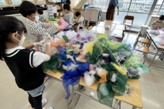 B66D9F9A-1417-4414-B229-97F4355D9B48